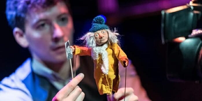 Sam Clark (Puppeteer and Devisor) and Hilda, The Missing Light at The Old Vic. Photo by Manuel Harlan (2)