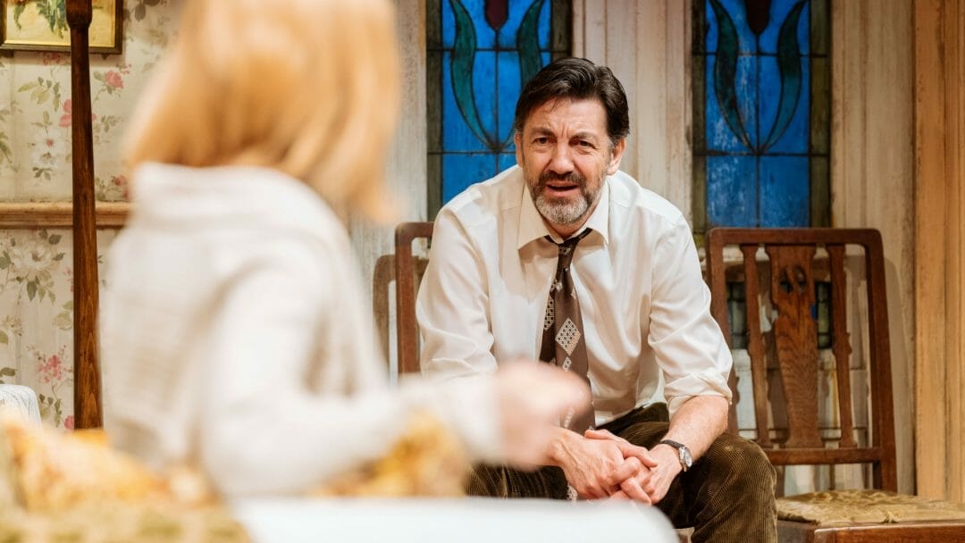 Interview Tim Dutton on Curtains