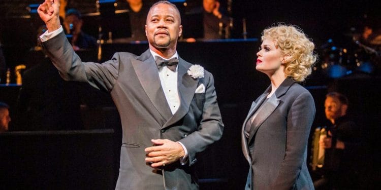 Review Chicago at The Phoenix Theatre