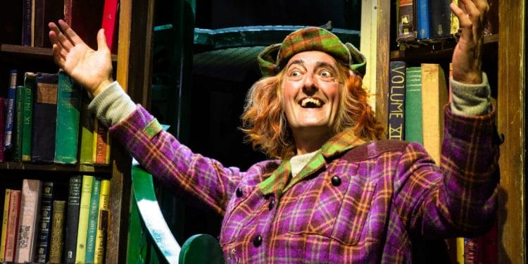 Awful Auntie Bloomsbury Theatre Review c. Mark Douet