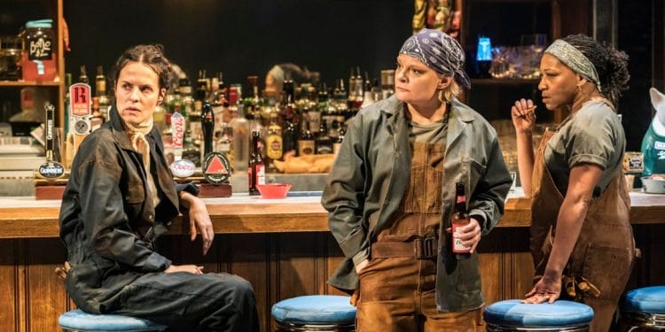 Leanne Best Jessie Martha Plimpton Tracey Clare Perkins Cynthia in Sweat at the Donmar Warehouse Photo Johan Persson