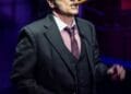 TO THE MUSICAL. Brian Conley Franklin Hart. Photo Pamela Raith