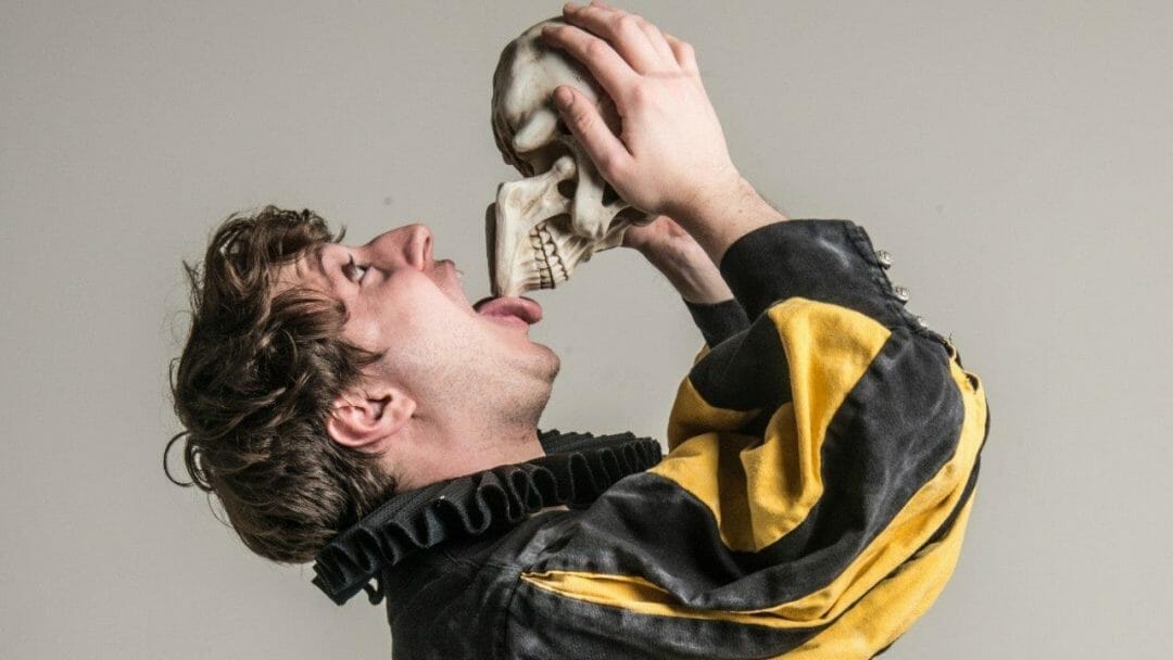 Shit faced Shakespeare® Hamlet ©Rah Petherbridge