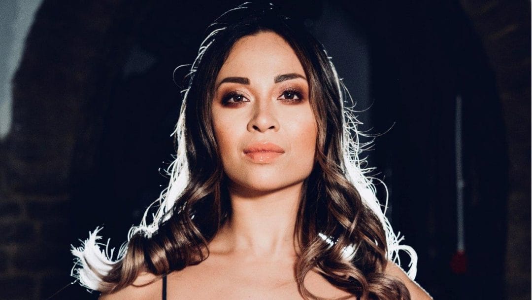 Katya Jones c. Benedict Richards