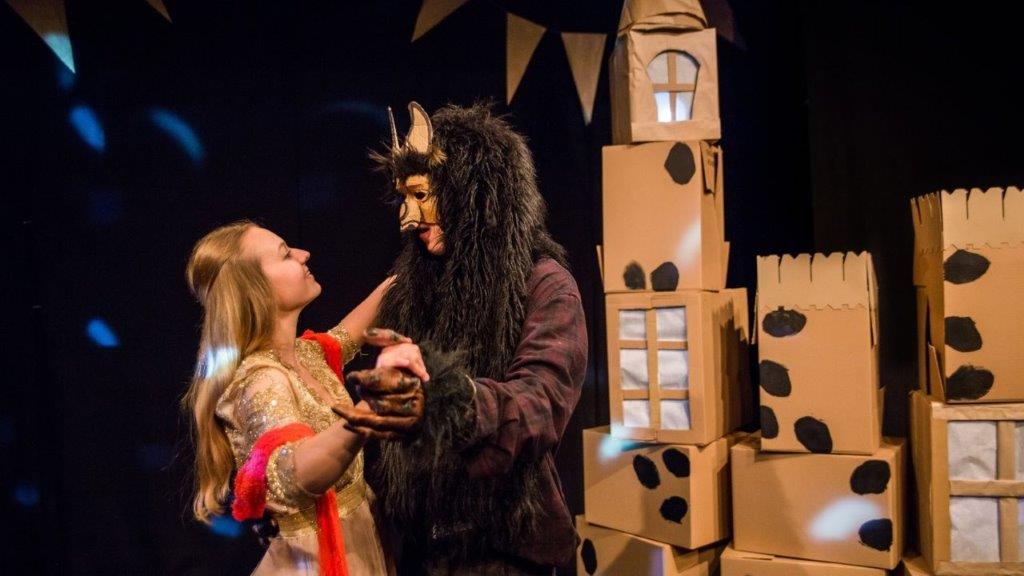 Kayleigh Barnes and Linus Karp in Beauty and the Beast c. Jellyfish Theatre