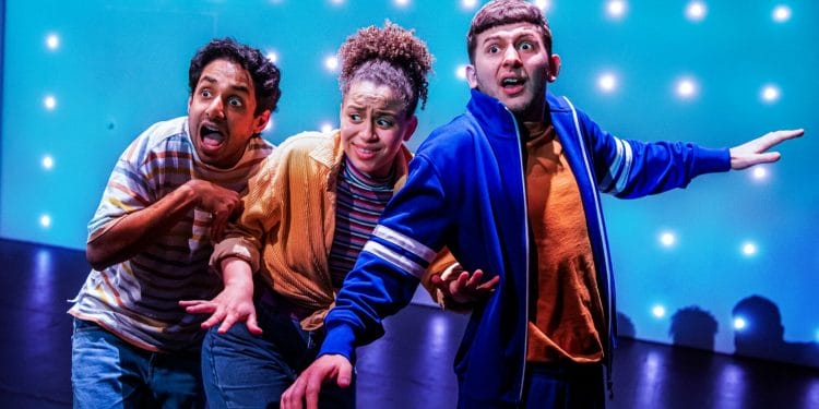 The Bee in Me Review Unicorn Theatre