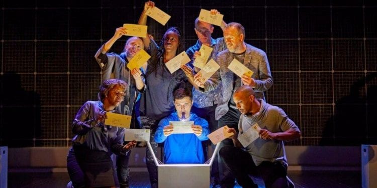 Joshua Jenkins and the company of The Curious Incident of the Dog in the Night Time Photo BrinkhoffMögenburg