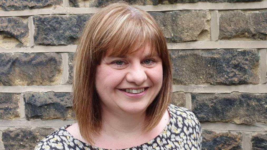 Claire Murray