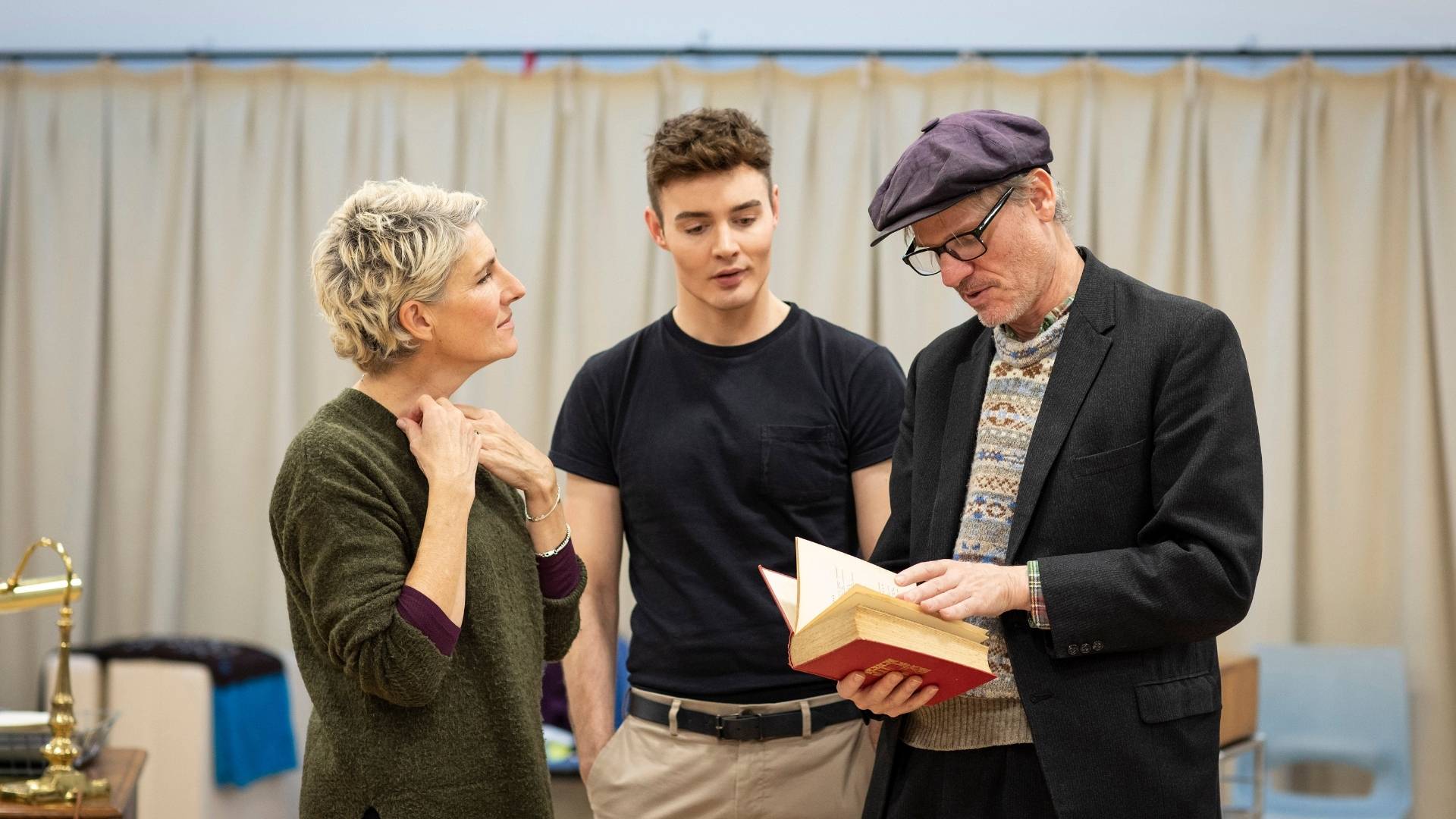 Peggy For You Image L R TAMSIN GREIG JOS VANTYLER TREVOR FOX © Helen Maybanks