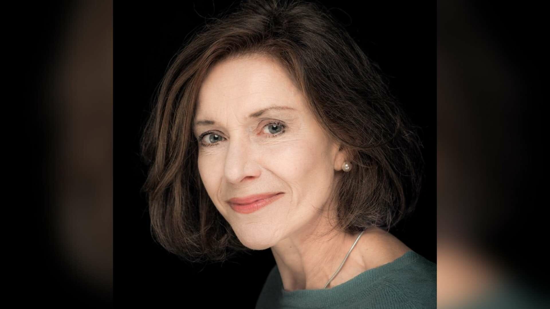 Belinda Lang
