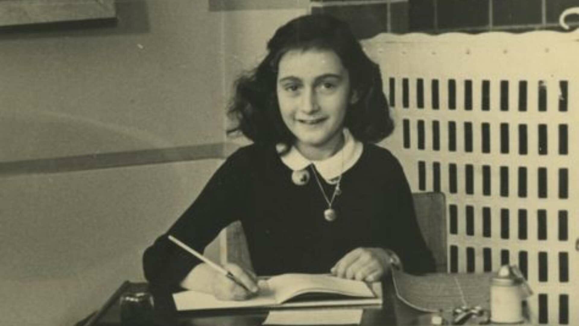 Hiding Anne Frank
