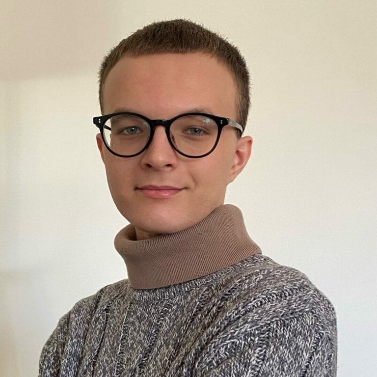 Review Richard III At Rose Theatre Kingston Theatre Weekly review-richard-iii-at-rose-theatre-kingston-theatre-weekly