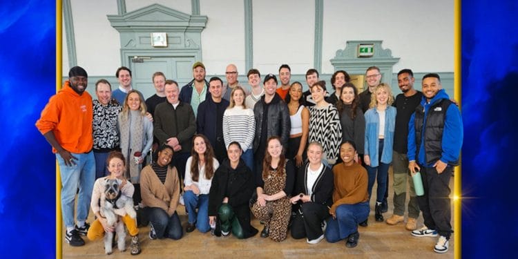 Cast of The Wizard of Oz UK Tour