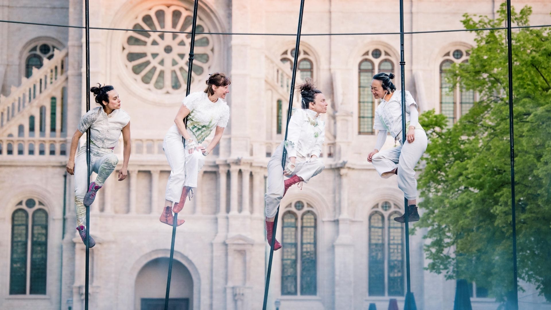 Antoine Fontaine @ Chaussons Rouges Epiphytes image supplied by publicist