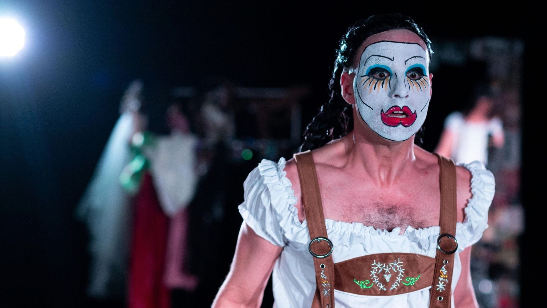 Kinder credit Alex Winner