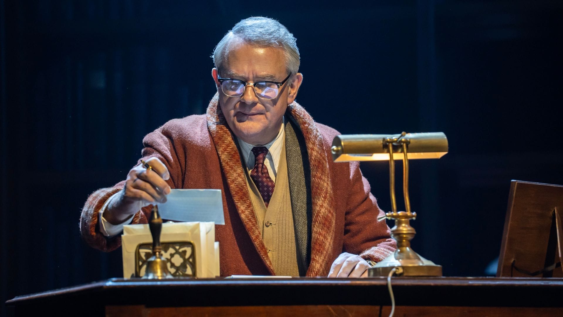 Review: Shadowlands at Aldwych Theatre